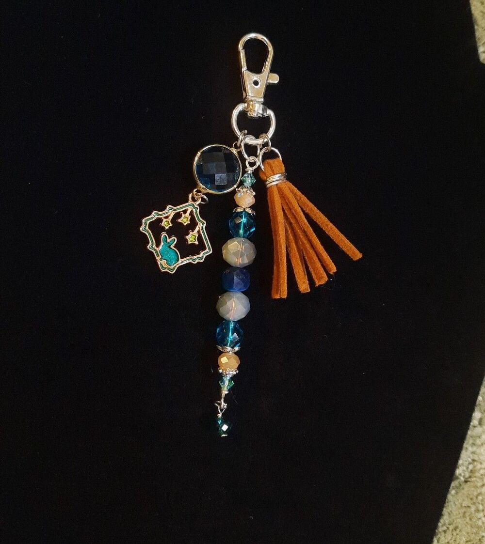 Handmade Alice In Wonderland Rabbit Purse Charm/ Keychain - Picture 2 of 5